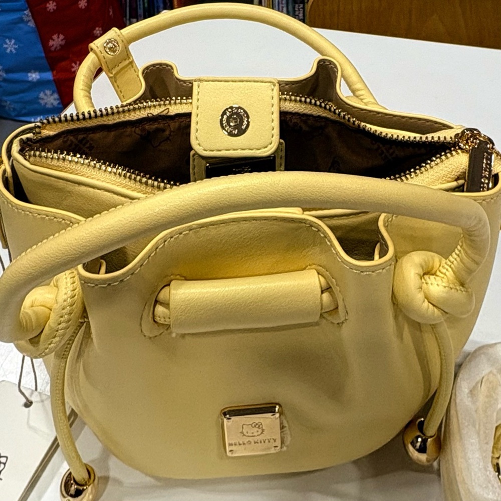 Hello Kitty Yellow Drawstring Crossbody Leather Tote - Picture 5 of 15